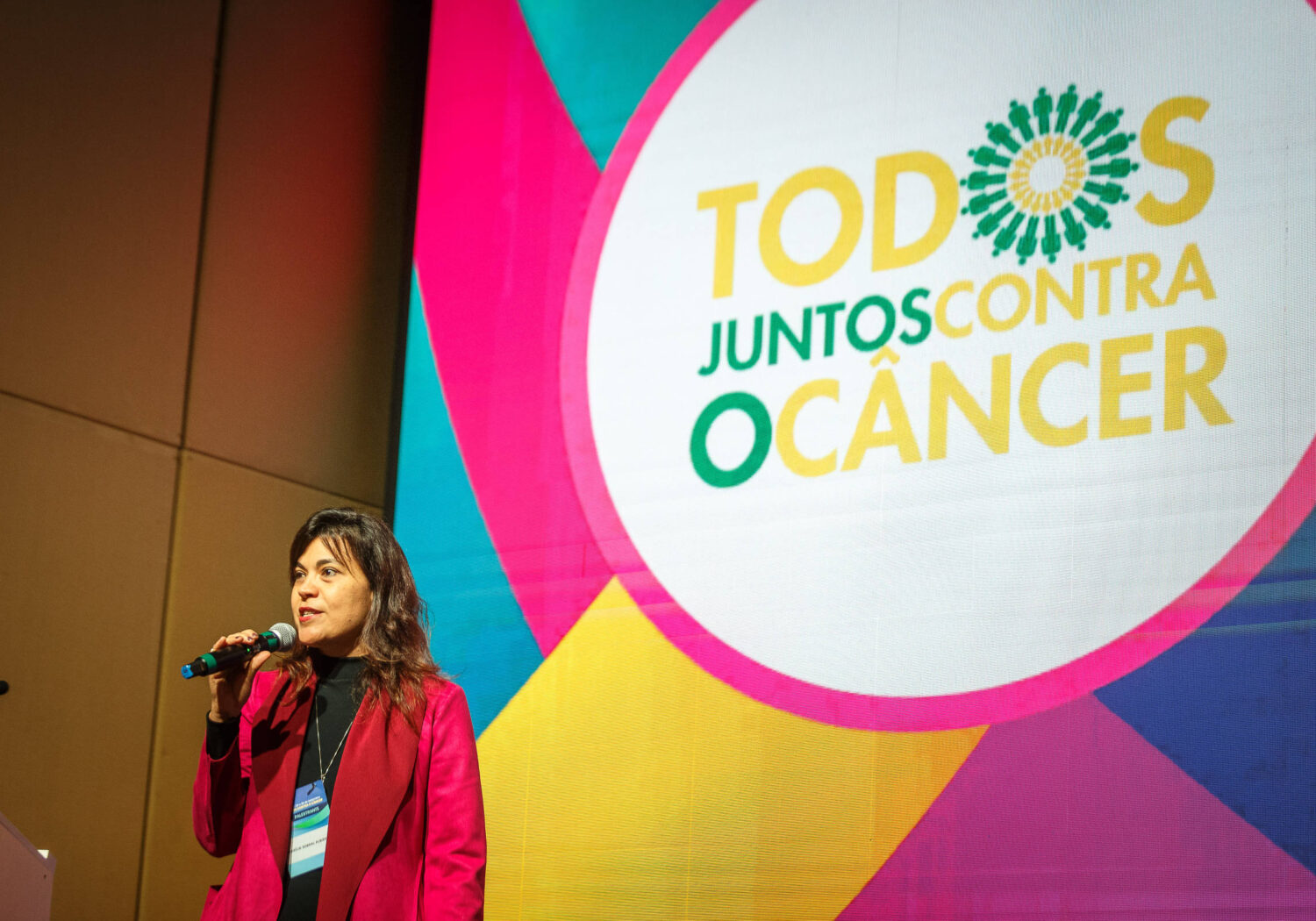 Congresso Todos Juntos Contra o Câncer debate participação social e acesso à saúde